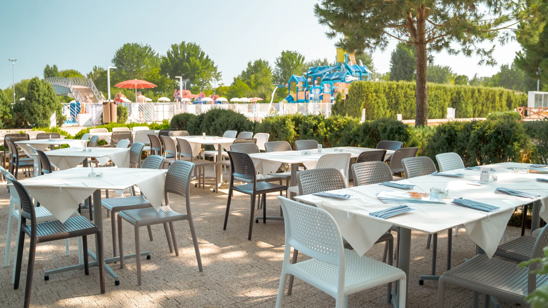 Tavoli in terrazza del Ristorante